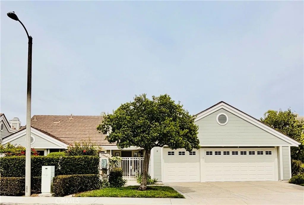 Photo of 2 Saros #70, Irvine, CA 92603 (MLS # AR26055880)