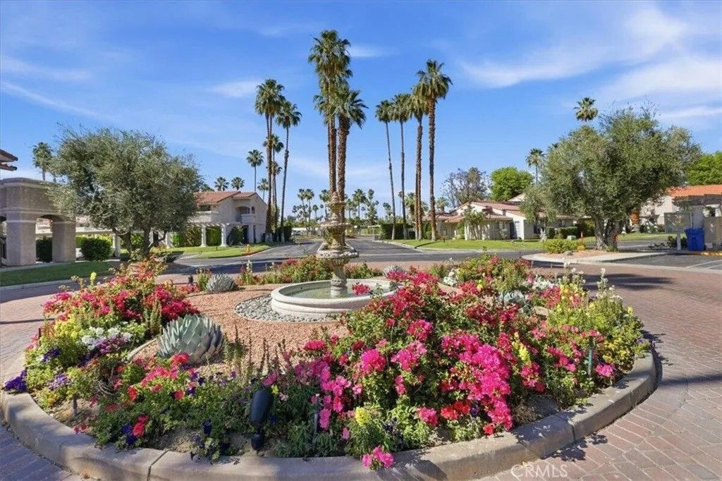 Photo of 505 S Farrell Drive #H44, Palm Springs, CA 92264 (MLS # SR26077915)