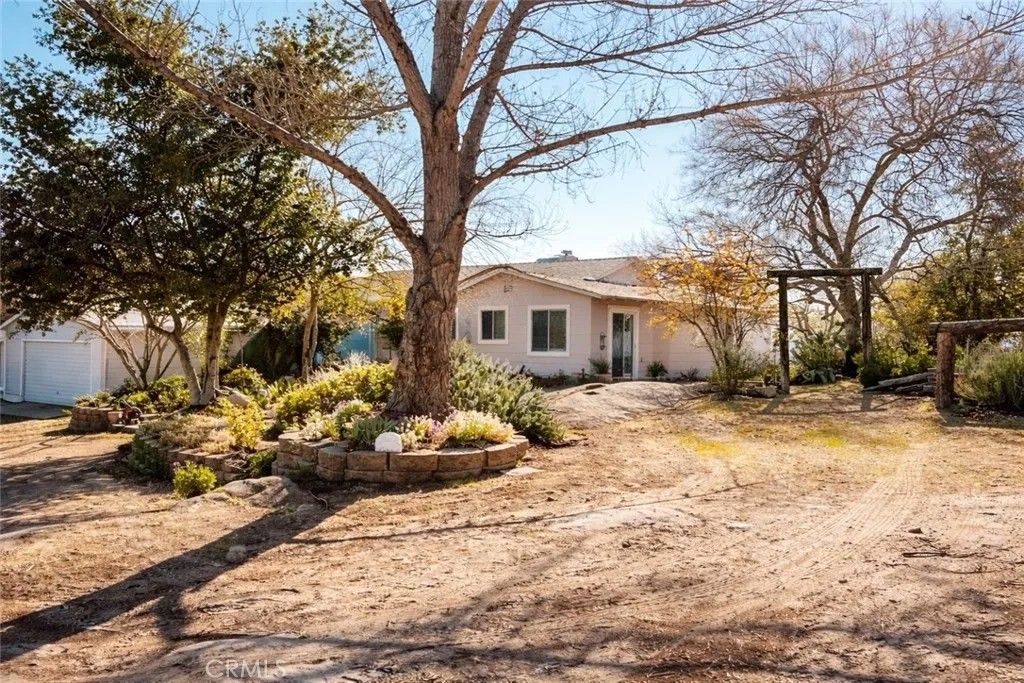 Photo of 44465 Ruellin Rd, Hemet, CA 92544 (MLS # SW26032035)