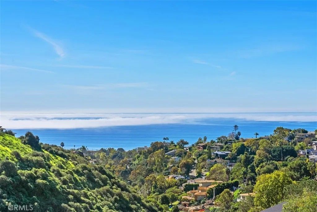 Photo of 1414 Mar Vista, Laguna Beach, CA 92651 (MLS # LG26020608)