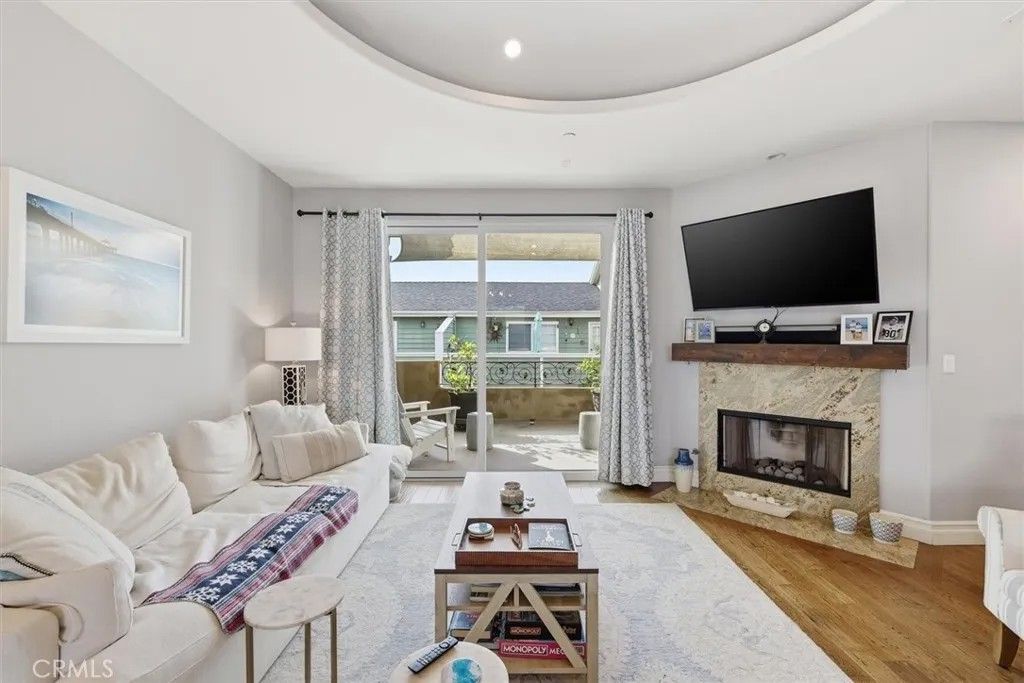 Photo of 2420 Mathews Ave #B, Redondo Beach, CA 90278 (MLS # SB26035210)