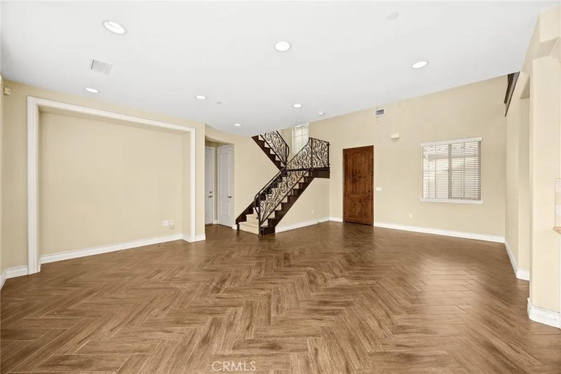 516 W Bencamp