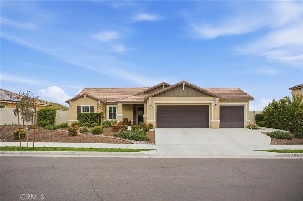 Photo of 695 Qeweewish Avenue, San Jacinto, CA 92582 (MLS # IV26054428)