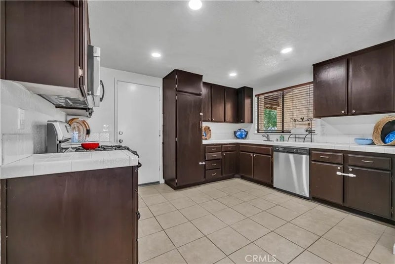 45115 18th Street West
