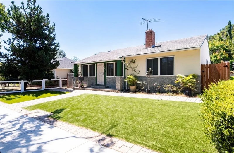 2647 Westwood
