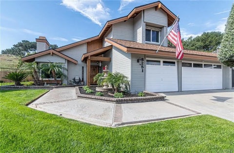 Photo of 8251 Bent Tree LN, Riverside, CA 92509 (MLS # IV26200882)