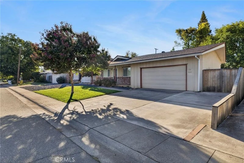 1361 Arlington Drive