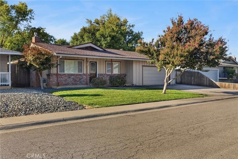 1361 Arlington Drive