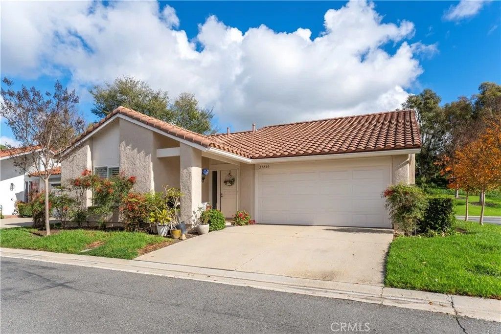 Photo of 27735 Via Rodrigo, Mission Viejo, CA 92692 (MLS # OC26006488)