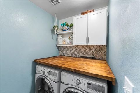 Tiny photo for 3325 Poplar St, Rosamond, CA 93560 (MLS # SR25234274)