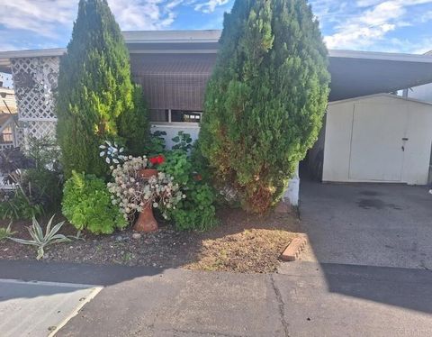 Photo of 211 N Citrus Ave #124, Escondido, CA 92027 (MLS # NDP2600330)