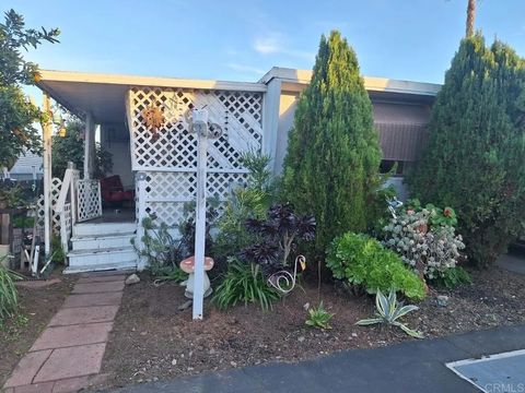 Photo of 211 N Citrus Ave #124, Escondido, CA 92027 (MLS # NDP2600330)