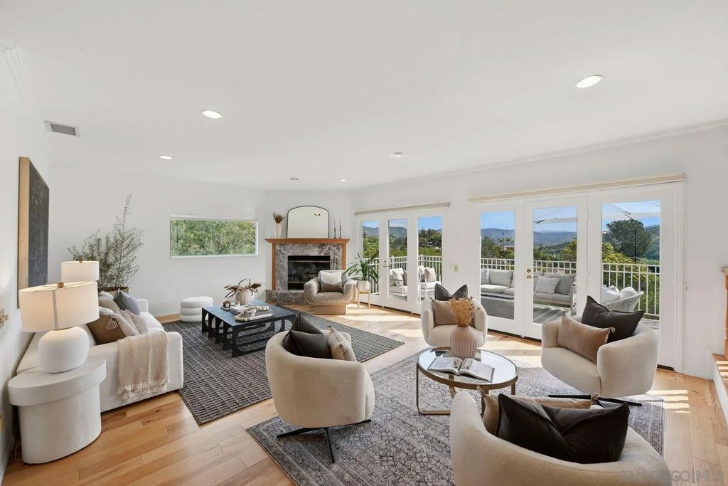 Photo of 3132 Don Rolando, Escondido, CA 92025 (MLS # 260005414)