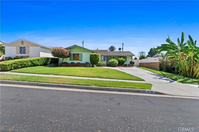 14751 San Esteban Dr