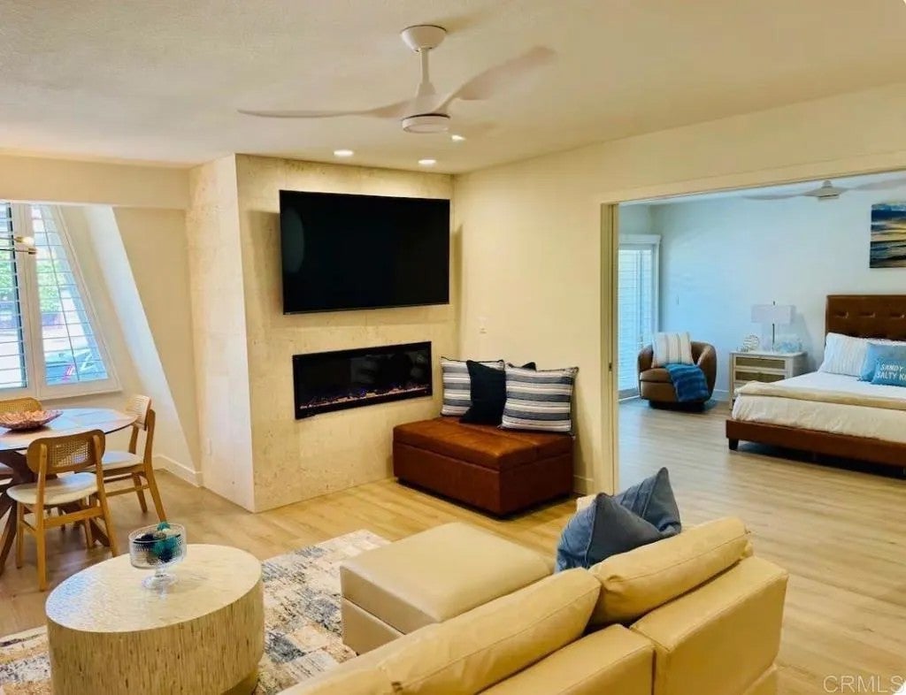 1562 CAMINO DEL MAR 635