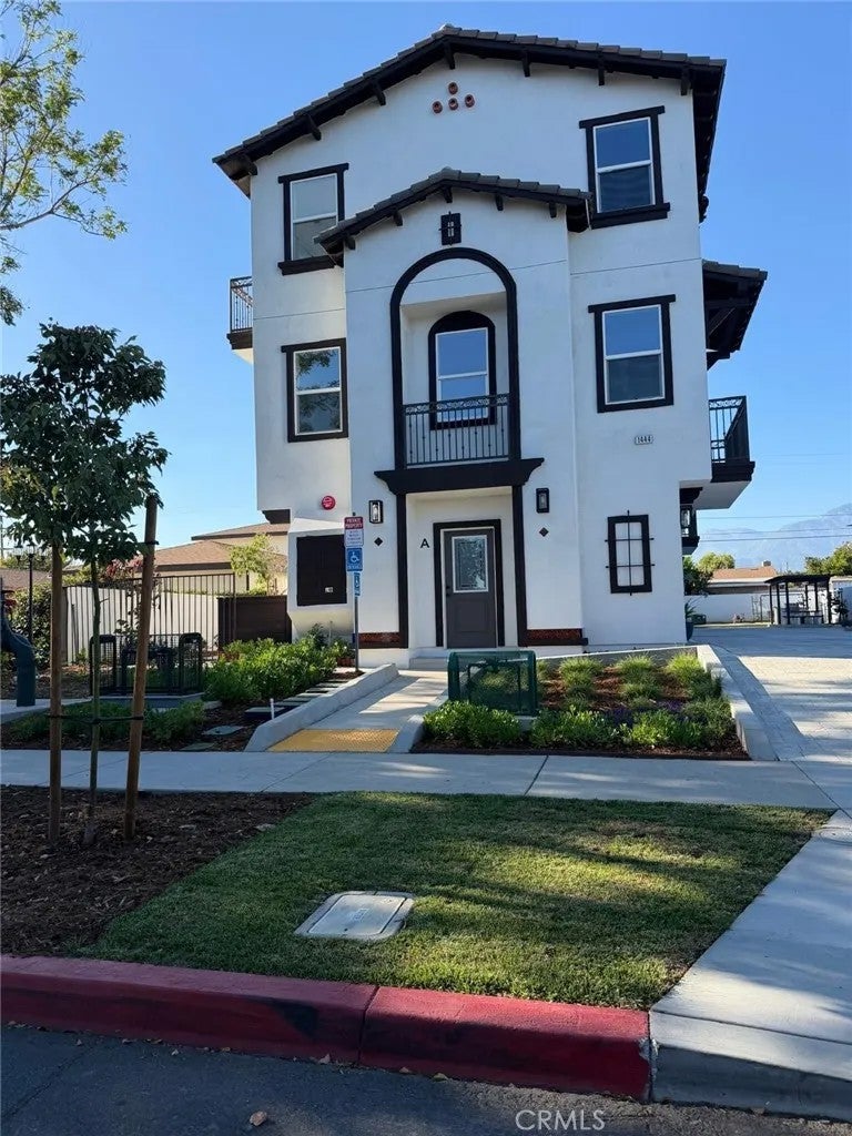 1444 W Stoneridge Court