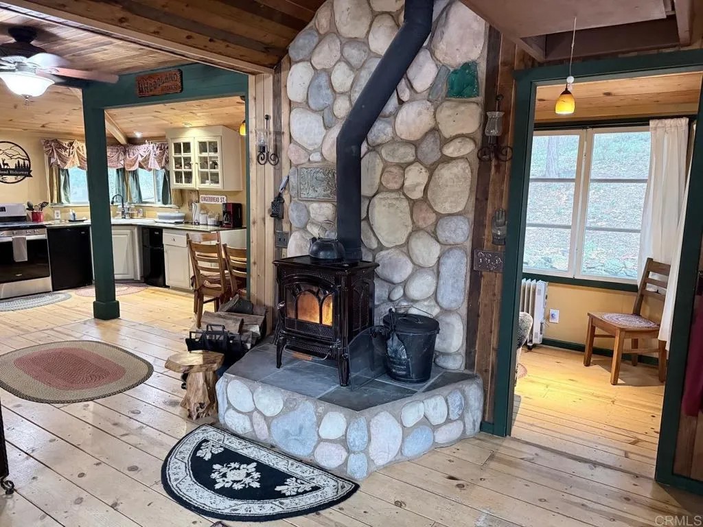 22258 Crestline Road