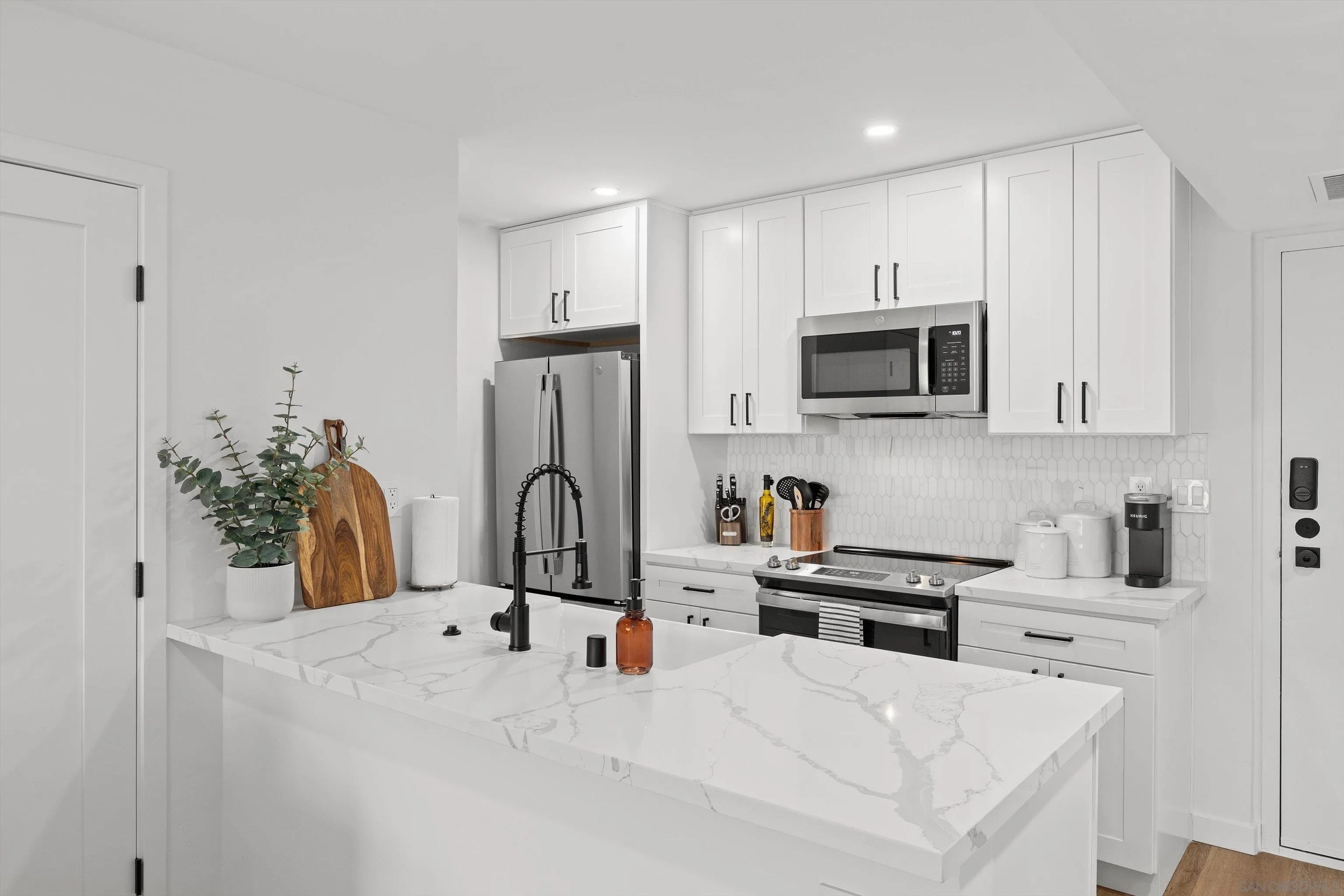 6111 Rancho Mission Rd 313