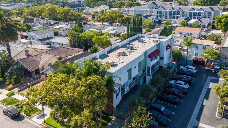 317 W Acacia 4