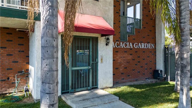 317 W Acacia 4