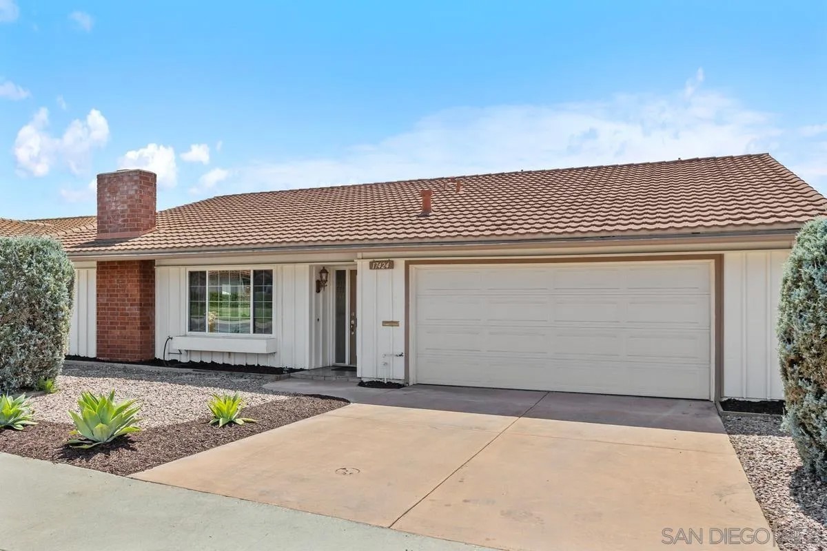 17424 Plaza Sonada