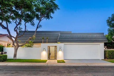 Photo of 2879 Caminito Merion, La Jolla, CA 92037 (MLS # 260019575)