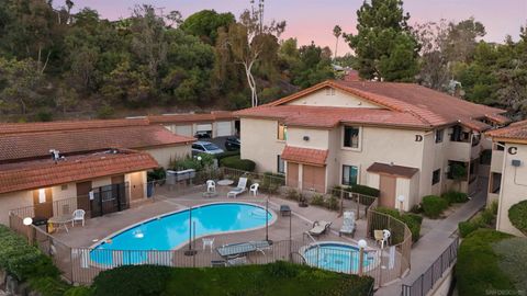 265 Loma Alta Dr D8 Oceanside CA 92054