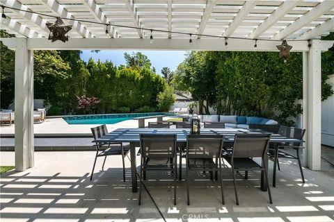 Tiny photo for 3544 Laurel Canyon, Studio City, CA 91604 (MLS # SR25252080)