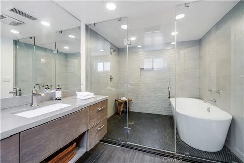 Tiny photo for 3544 Laurel Canyon, Studio City, CA 91604 (MLS # SR25252080)