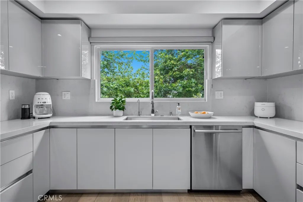 14157 Tiara Street 101