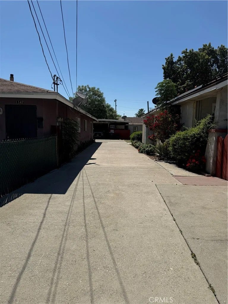 1147 Spruce