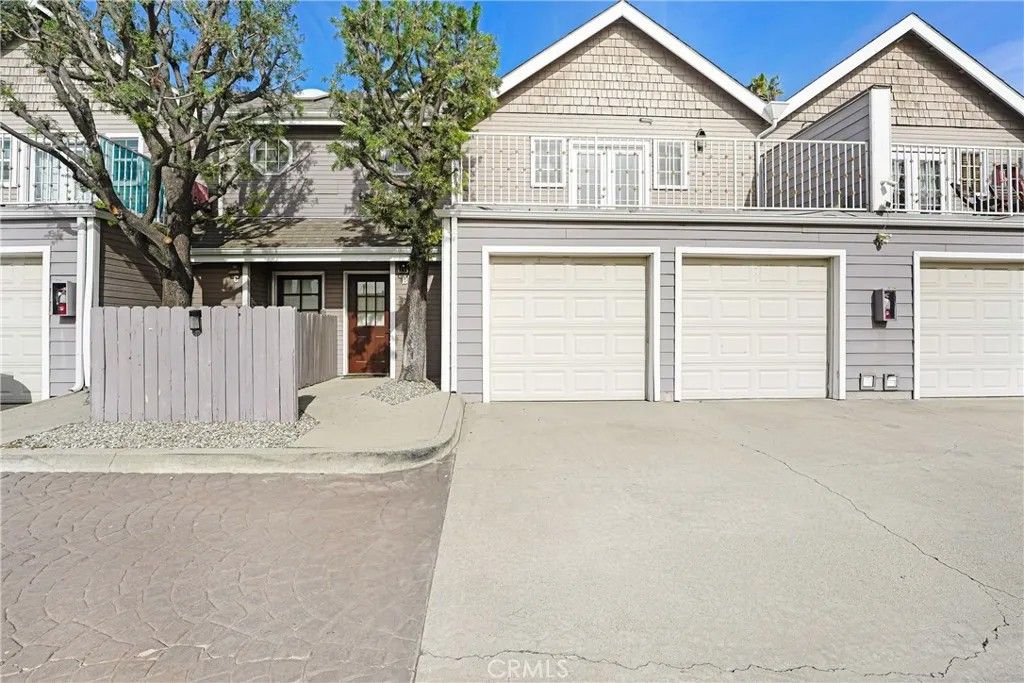 Photo of 1835 S Alta Vista Ave #B, Monrovia, CA 91016 (MLS # WS26019931)