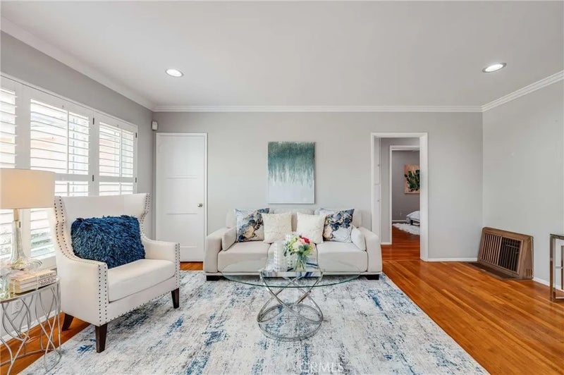 3219 Fairman