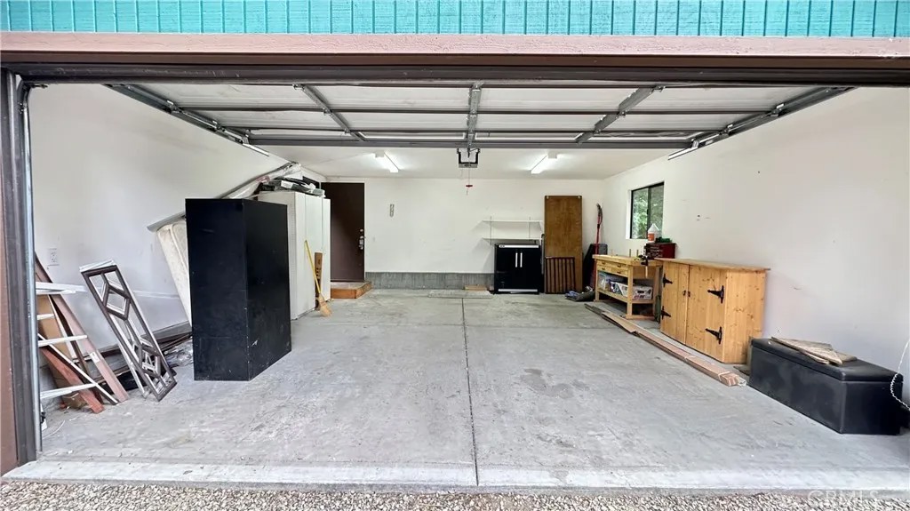 1716 Zion Way