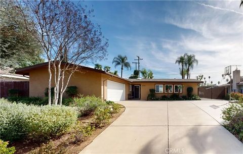 Tiny photo for 2078 Livingston Street, Riverside, CA 92506 (MLS # IV26043190)