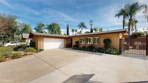 Tiny photo for 2078 Livingston Street, Riverside, CA 92506 (MLS # IV26043190)