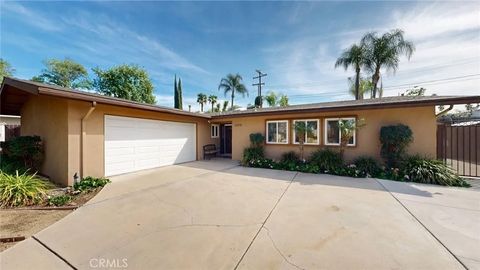 Tiny photo for 2078 Livingston Street, Riverside, CA 92506 (MLS # IV26043190)