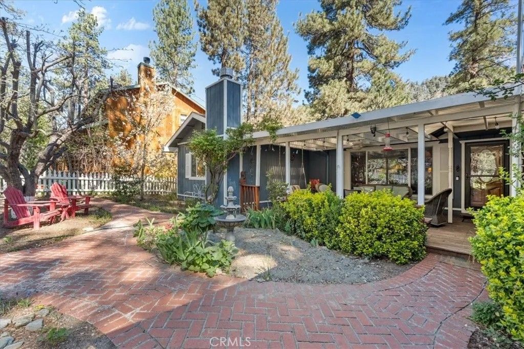 Photo of 1902 Virginia, Wrightwood, CA 92397 (MLS # HD26067823)