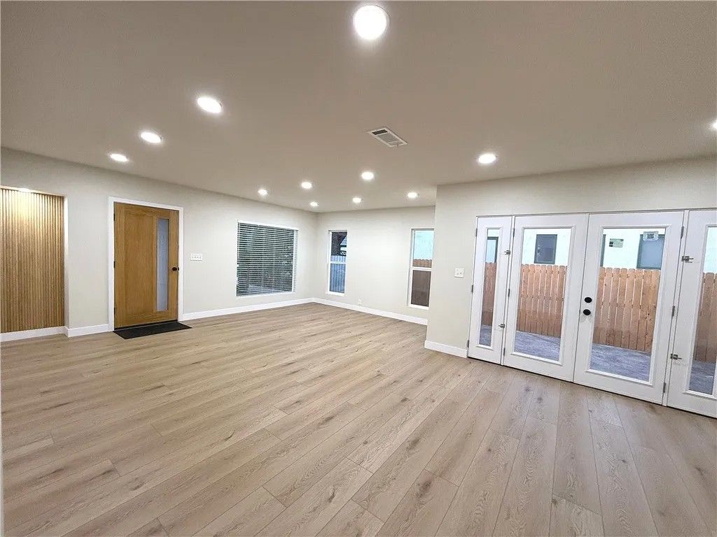 Photo of 1207 S Van Ness Ave, Santa Ana, CA 92707 (MLS # PW26001375)