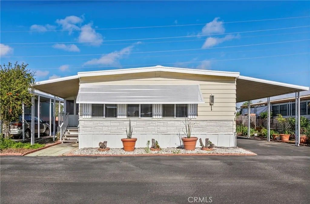 Photo of 1701 S Thornburg St #122, Santa Maria, CA 93458 (MLS # PI25281103)