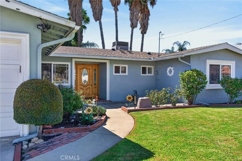 8681 La Grande Street
