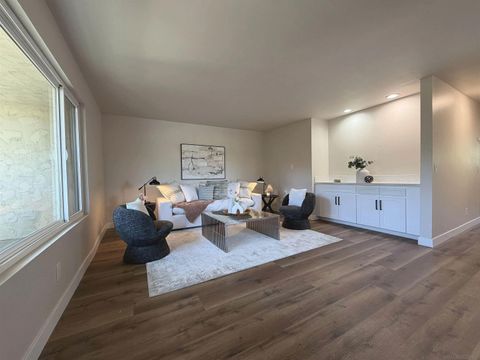 4235 Asher 43 San Diego CA 92110