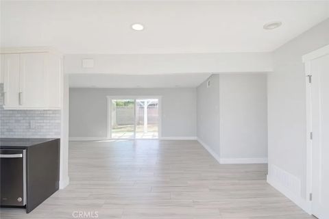 Tiny photo for 5082 Bluejay Cir, Huntington Beach, CA 92649 (MLS # OC25247947)