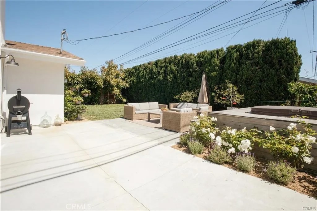 9552 Sailfish Drive