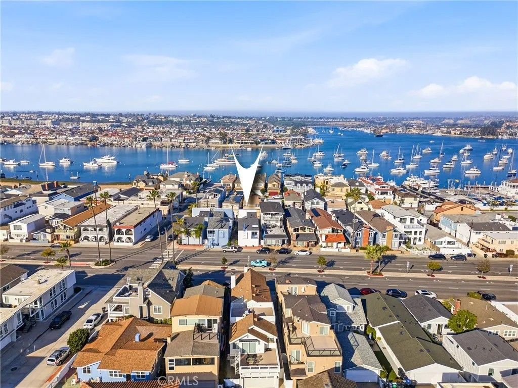 Photo of 820 W Balboa Boulevard, Newport Beach, CA 92661 (MLS # NP26025034)