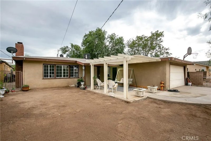 2618 E Avenue Q4