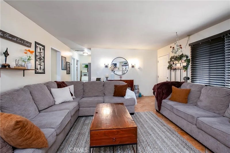 2618 E Avenue Q4