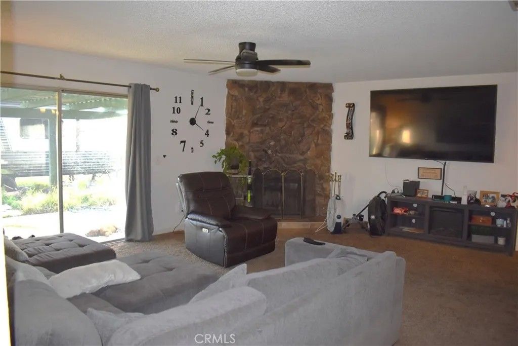 Photo of 21021 Geronimo Rd, Apple Valley, CA 92308 (MLS # HD26043241)