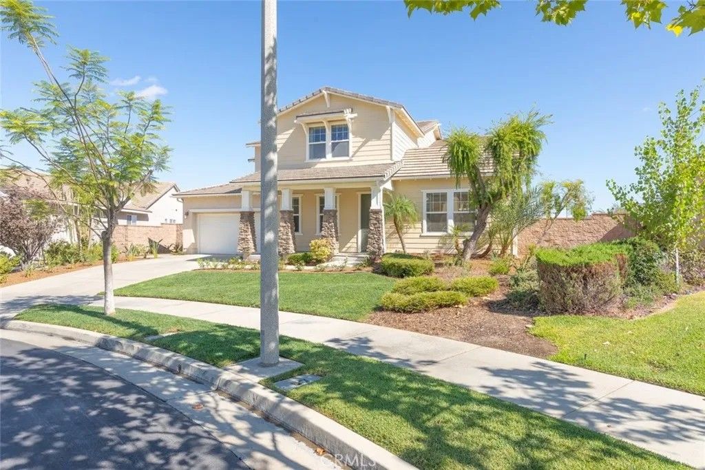 Photo of 11400 Bluebird Way, Corona, CA 92883 (MLS # IG25216237)