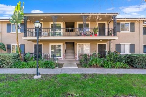 Photo of 660 S Glassell St #48, Orange, CA 92866 (MLS # CV26010042)